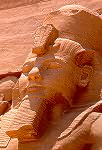 Statue de Ramses II à Abou Simbel