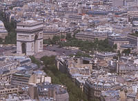 L'Arc de Triomphe vu de là haut !